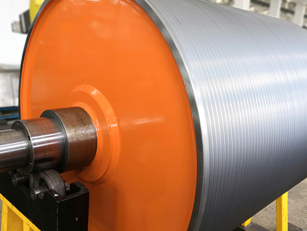 الأسطوانة المطلية بالسبائك الصلبة